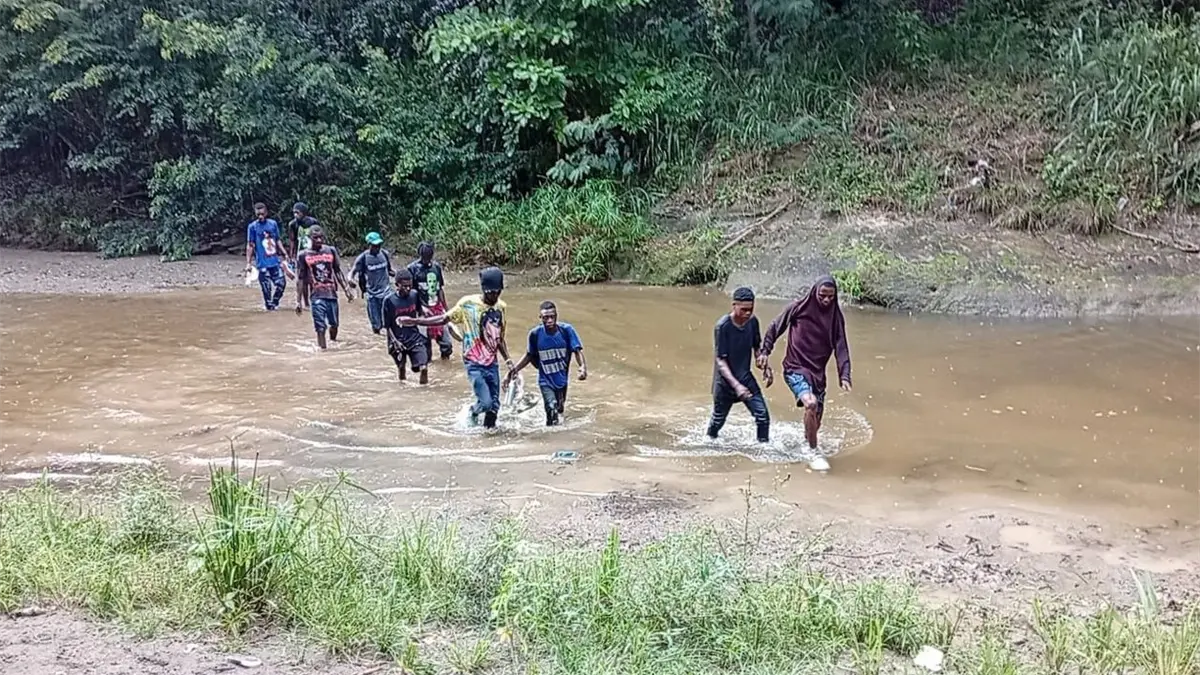 Detienen a 11 nacionales haitianos próximos al río Guayubín en Santiago Rodríguez