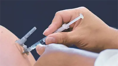 Florida anuncia plan para acabar con las vacunas obligatorias y las compara con esclavitud