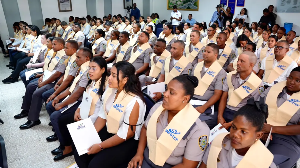 Graduación 100 policías