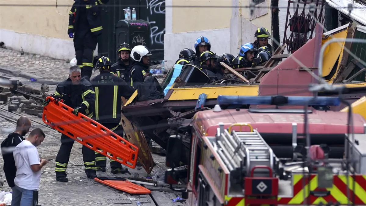 ¿Qué es el Ascensor de la Gloria, el funicular donde 15 personas han muerto en Lisboa?