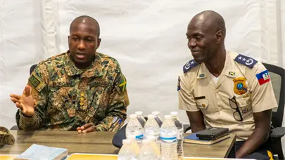 Director PN l de Haití André Jonas Vladimir Paraison, presenta sus condolencias a la familia de la MSS.