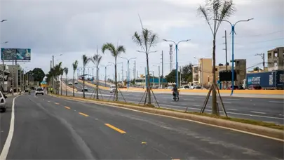 Gobierno inicia obras y reordenamiento turístico en Boca Chica