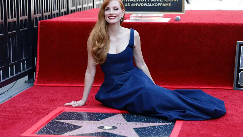 Jessica Chastain recibe su estrella en el Paseo de la Fama de Hollywood