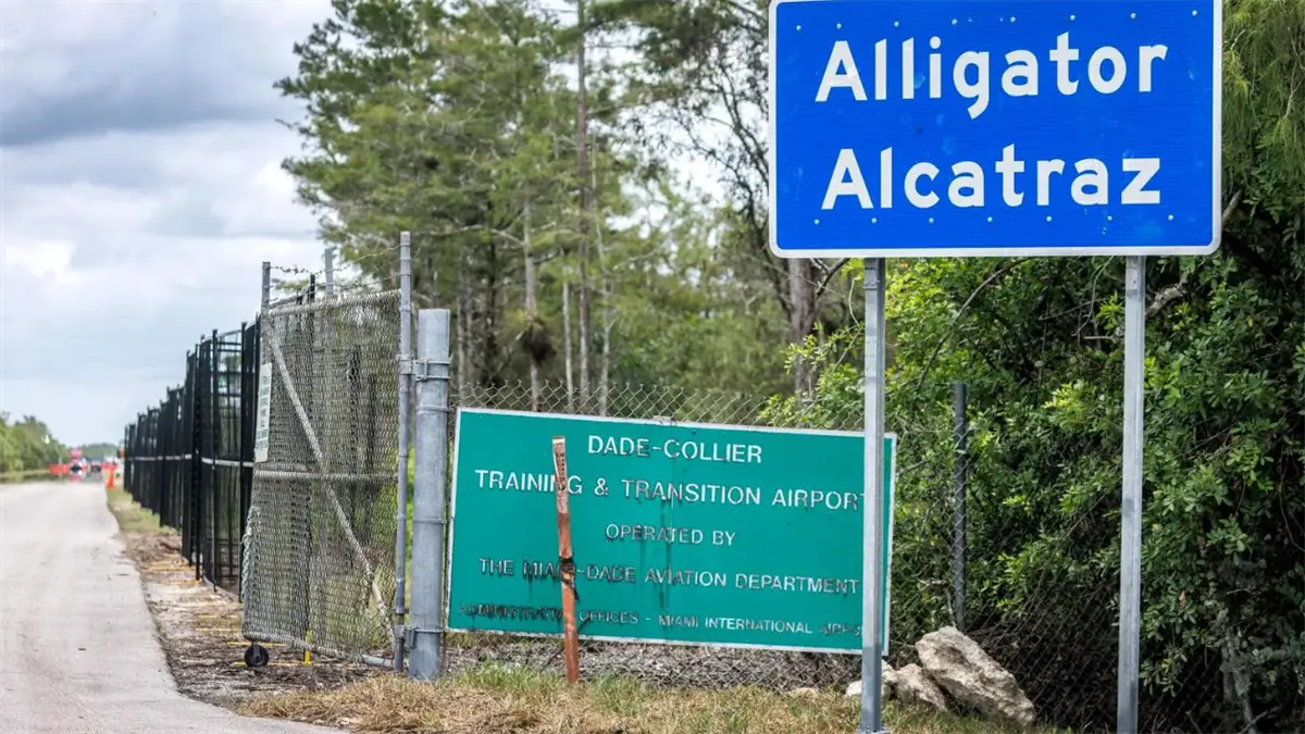 Corte de Apelaciones suspende la orden para desmantelar Alligator Alcatraz en Florida