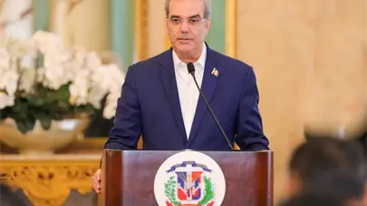 Presidente Abinader realiza cambios en m&aacute;ximas autoridades de la Armada Dominicana