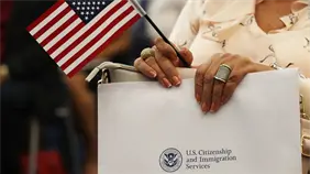 Trump busca endurecer el examen para adquirir la ciudadanía estadounidense