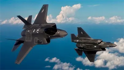 Canciller venezolano dice que despliegue de aviones de EEUU amenaza al Gobierno de Maduro