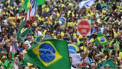 Miles protestan en defensa de Bolsonaro y exigen una amnistía en pleno juicio por golpismo