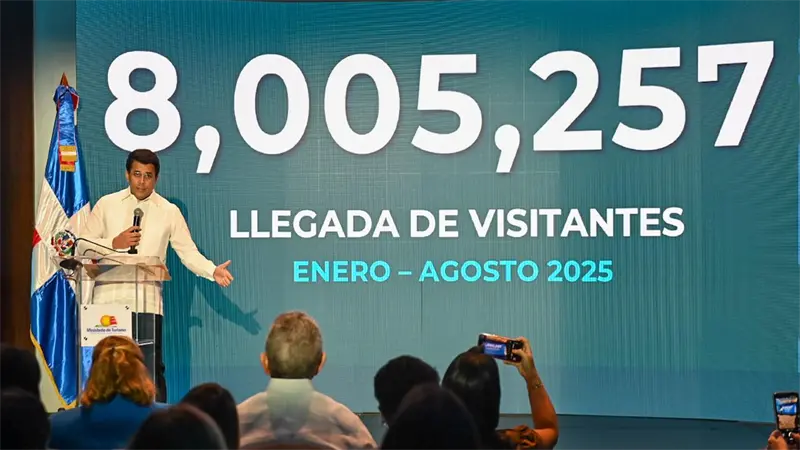 RD recibe más de 8 millones de visitantes en agosto