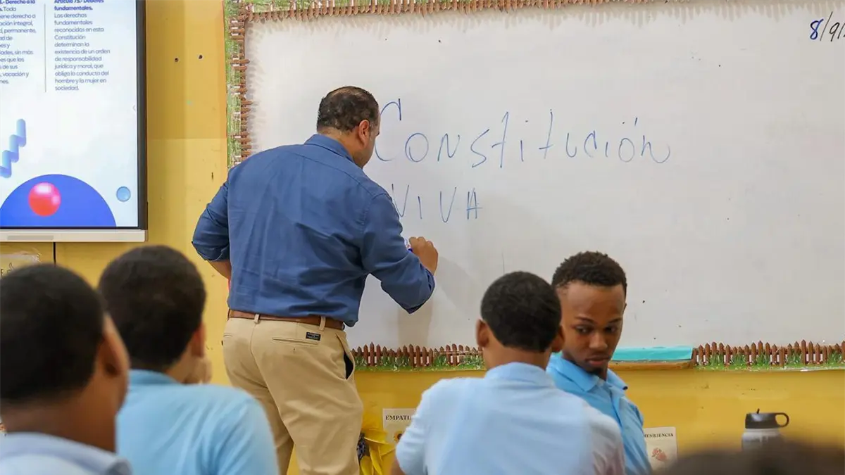 El Defensor del Pueblo, Pablo Ulloa.