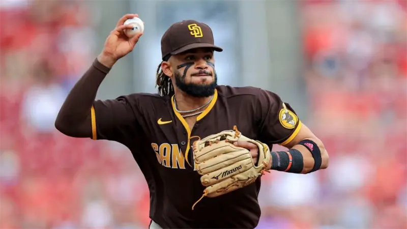 Fernando Tatis guía a los Padres a una remontada ante los Rojos