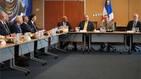 Valdez Albizu asegura que "volatilidad" cambiaria obedece a efecto estacional de septiembre