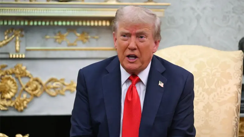 Trump rechaza aclarar si es el autor de una supuesta carta a Epstein: Es un tema zanjado