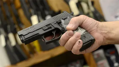 Una corte de Florida declara inconstitucional la prohibición de portar armas en público