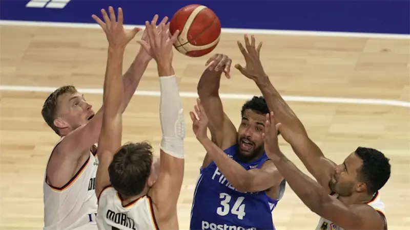 La revelación, Finlandia, y la favorita, Alemania, completan el cuadro de semifinales