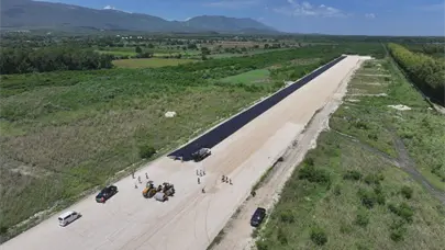 Nuevo aeropuerto dom&eacute;stico de San Juan se encuentra en fase de asfaltado de su pista