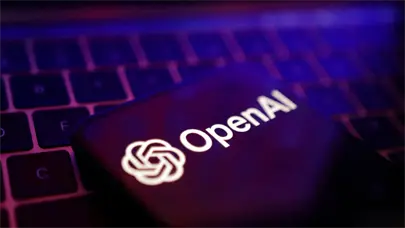 OpenAI firma contrato de computación con Oracle por 300.000 millones de dólares, según WSJ
