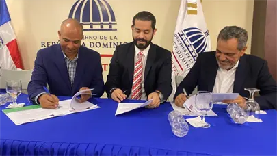 Sal&oacute;n de la Fama del B&eacute;isbol Latino anuncia alianza con ADOTURD y designa a Puerto Plata sede de la exaltaci&oacute;n 2025