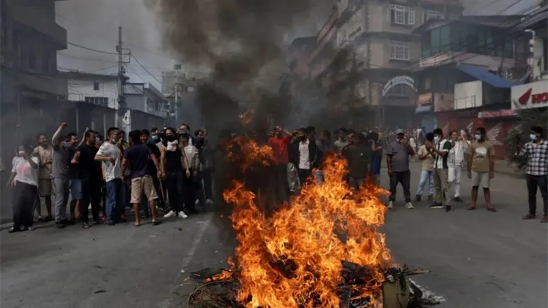 La agitación en Nepal se contiene mientras el Ejército media en un diálogo con los jóvenes
