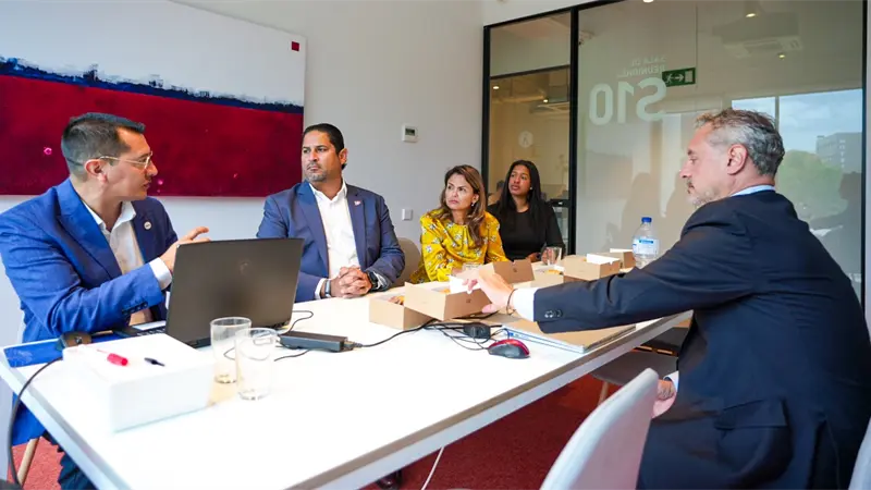 Visita institucional del Consulado Dominicano a Herta en Barcelona