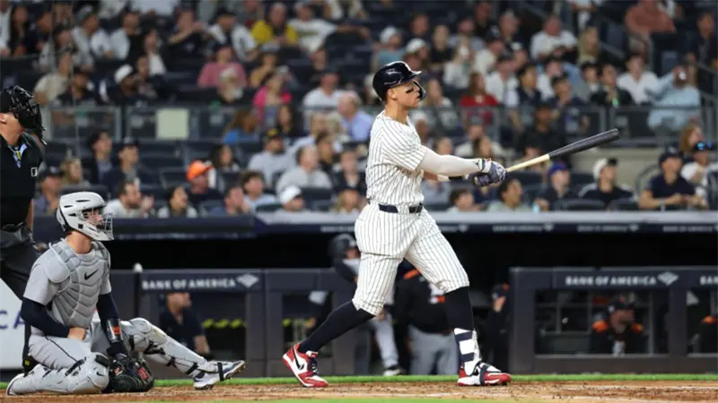 Aaron Judge empata con Joe DiMaggio en el registro de jonrones de los Yankees