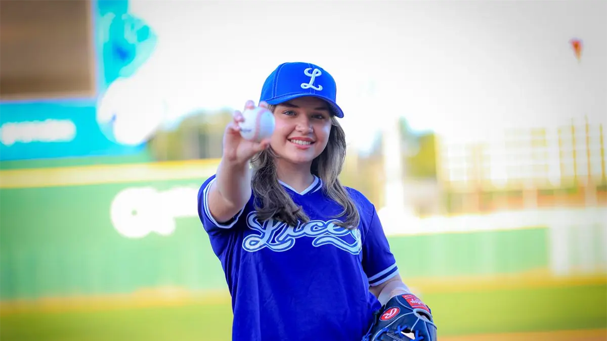 Licey presenta su nueva madrina para la temporada 2025-26