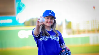 Licey presenta su nueva madrina para la temporada 2025-26