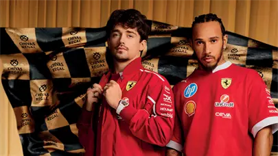 Realizan homenaje al equipo de pit crew de Scuderia Ferrari