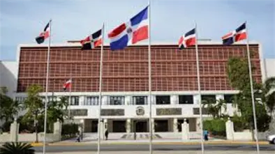 2025 deja reformas cumplidas y otras pendientes en la agenda legislativa del pa&iacute;s