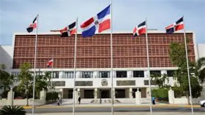 Legisladores piden priorizar inversión en infraestructura y reducción del déficit en presupuesto 2026