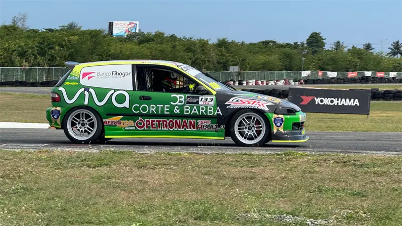Jonathan Basden arrasa en la pole position del TrueShore Grand Prix