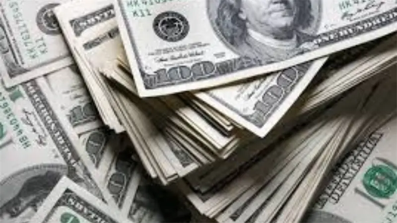Incremento del dólar golpea negocios informales en sectores populares