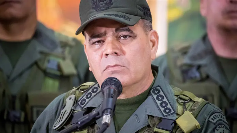 Ministro de Defensa denuncia que EE.UU. realiza vuelos de inteligencia contra Venezuela