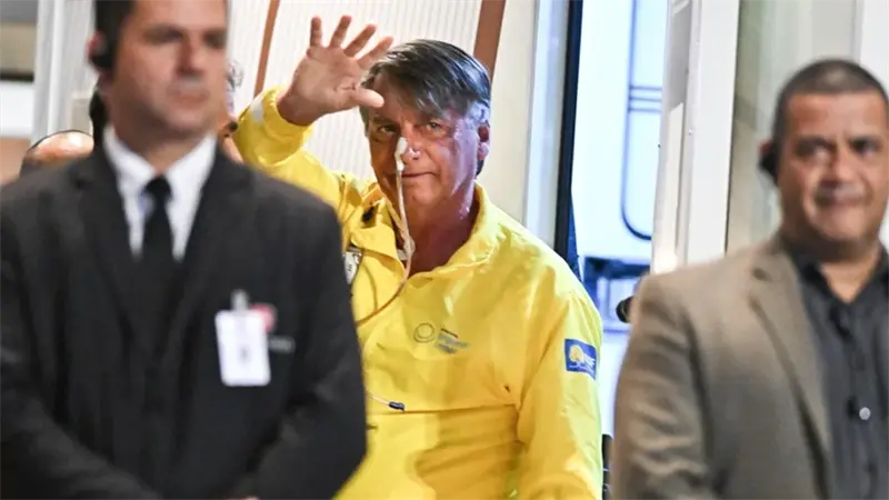 Bolsonaro deja la prisión domiciliaria para ir al hospital, por una emergencia médica