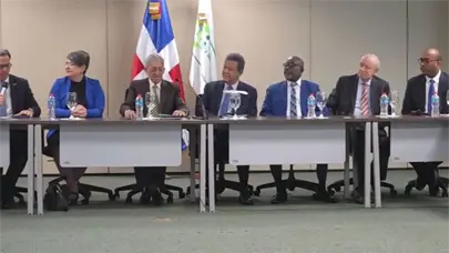 CES entrega a Leonel Fern&aacute;ndez informe sobre la situaci&oacute;n de Hait&iacute;