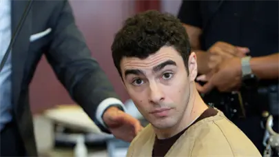 Juez de Nueva York descarta cargos de terrorismo contra Luigi Mangione