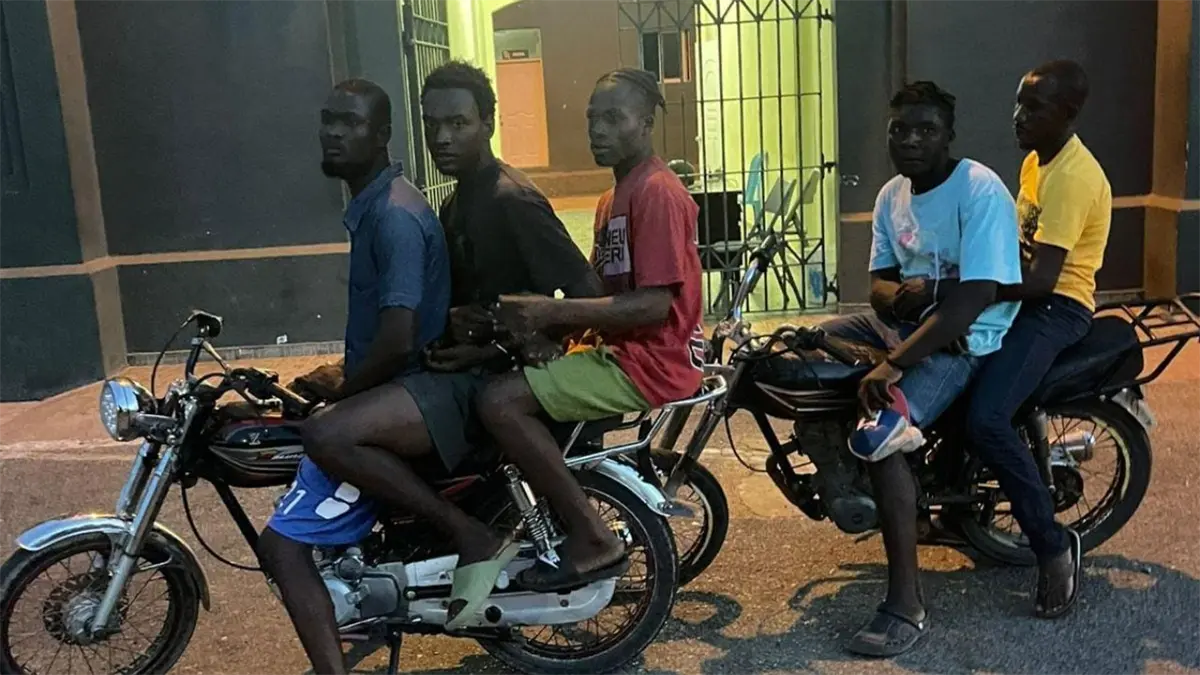 Ejército detiene a cinco haitianos y ocupa motocicletas en Montecristi