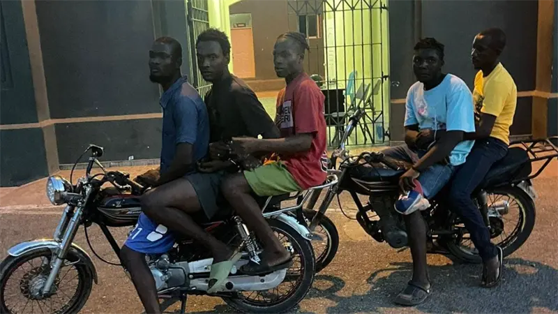 Ejército detiene a cinco haitianos y ocupa motocicletas en Montecristi