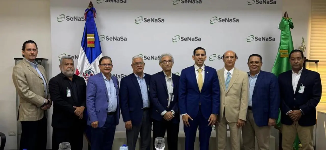 El Consejo Directivo de la Asociación Nacional de Clínicas y Hospitales Privados (ANDECLIP), se reunió con el doctor Edward Guzmán, nuevo director del Servicio Nacional de Salud (SENASA).