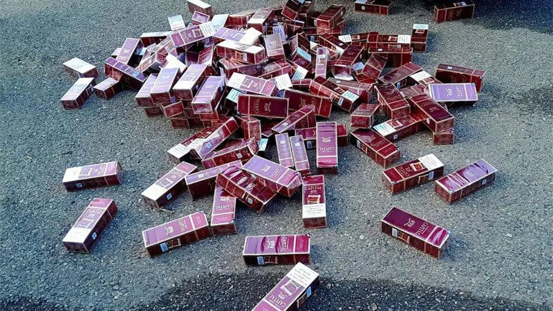 Ejército ocupa contrabando de 49,800 cigarrillos escondidos en camioneta en Santiago Rodríguez