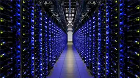 Microsoft prepara el centro de datos de IA más potente del mundo y dobla su inversión