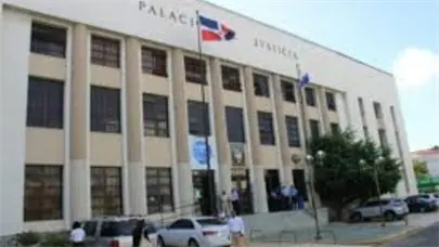 Violento enfrentamiento entre víctimas y querellantes durante audiencia en Ciudad Nueva