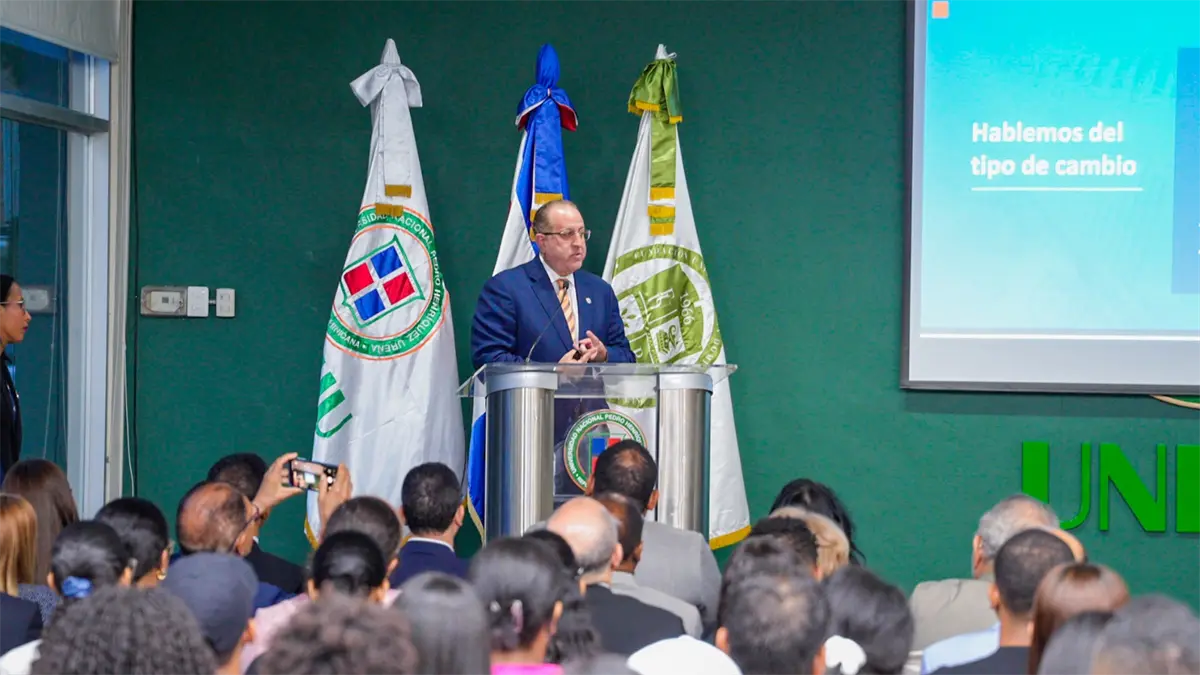 Magín Díaz: RD vive un momento de estabilidad macroeconómica sólida y sostenible