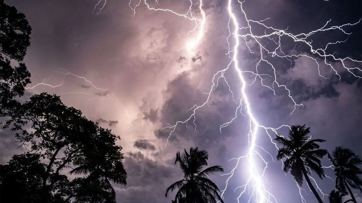 Onda tropical y vaguada provocarán aguaceros y tormentas en gran parte del país