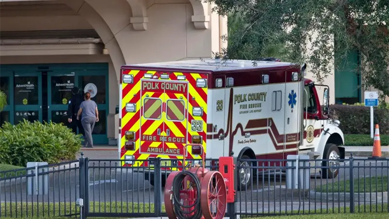 Muere un hombre tras montar la montaña rusa Stardust Racers del nuevo parque Epic Universe