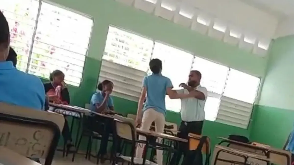 Causa indignación comportamiento agresivo de una estudiante en el Liceo San José en Restauración