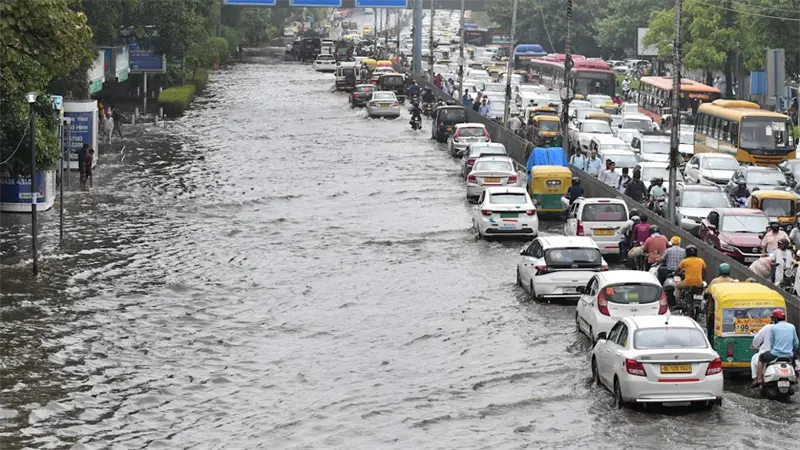 Más de 500 personas pierden la vida en el norte de India por lluvias monzónicas