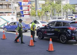 Prohibición de giros a la izquierda en Kennedy satura a diversos residenciales