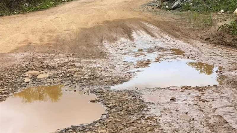 En Monte Plata exigen terminación de la carretera Chirino-La Ceiba