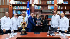 Raquel Peña recibe dedicatoria en Torneo de Baloncesto de San Juan